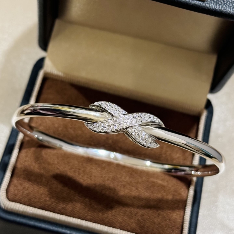 CHAUMET